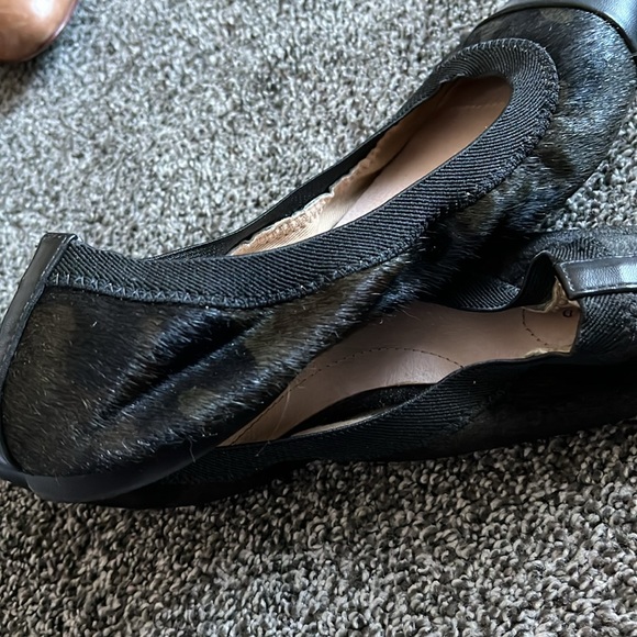 Lands’ End 9.5 Camo Ponyhair Flats - Picture 2 of 4